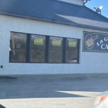 La Glory's - You have to go left then another left it's wayyyyy in the back!!! - Soul Food Near Me - Columbus, Ohio