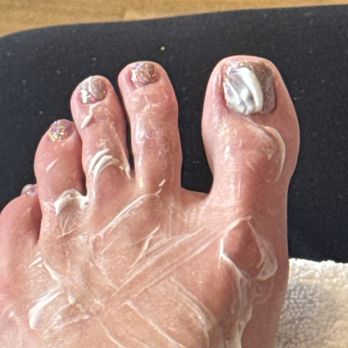 Legacy Nails - Sparkle toes - Nail Salons Near Me Legacy Nails - Sparkle toes - Nail Salons Near Me