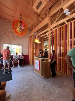 Day Maker Half Day Cafe by null