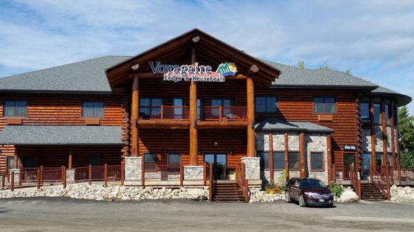 Voyagaire Lodge & Houseboats by null