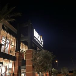 DICK'S Sporting Goods