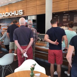 Dat Backhus - Am Wochenende ist anstehen angesagt :). Da muss die Hektik zu Hause bleiben.