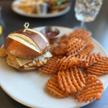 Old Granite Street Eatery - Grilled Chicken Sandwich - New American Near Me - Reno, Nevada
