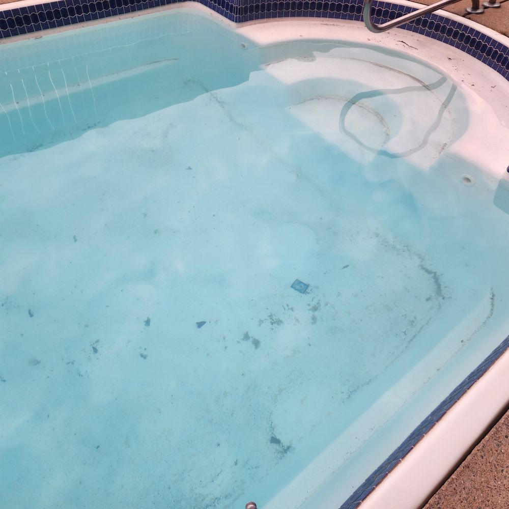 Extremely dirty pool. Cannot swim in it at all plus they had a hose sticking out causing trip hazard. Extremely dirty pool. Cannot swim in it at all plus they had a hose sticking out causing trip hazard.