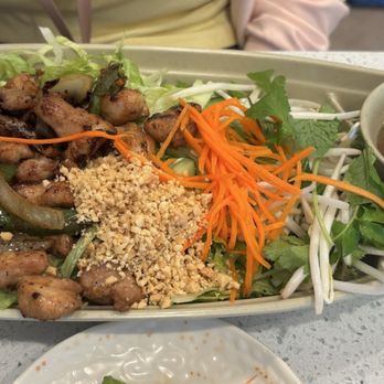 Pho Bac Ky - 60A. Lemongrass Chicken Salad - Xa Lach Ga Sa Ot - Vietnamese Near Me - Tustin, California