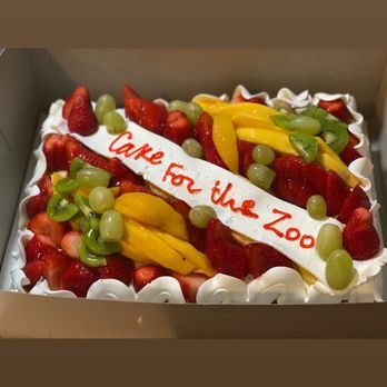 Long Phung Bakery - This is the kind of cake where you make up a reason to buy the cake just because you're craving it. - Bakeries Near Me - Westminster, California Long Phung Bakery - This is the kind of cake where you make up a reason to buy the cake just because you're craving it. - Bakeries Near Me - Westminster, California