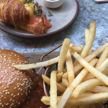 Flower Child Cafe - Cafes Near Me - Chatswood, NSW