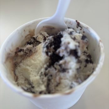Sizzle & Scoop - banana fudge crunch - Burgers Near Me - Oceanside, New York Sizzle & Scoop - banana fudge crunch - Burgers Near Me - Oceanside, New York