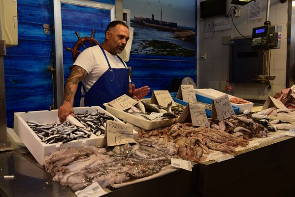 Mercado Central de Abastos de Cádiz by null