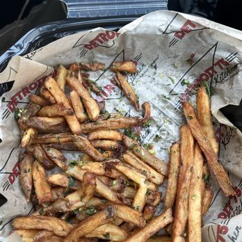 Detroit 75 Kitchen - Garlic Cilantro Fries - Sandwiches Near Me - Madison Heights, Michigan
