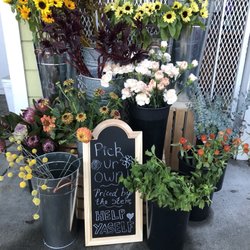 Day Dream Floral - Pick your own flower buckets