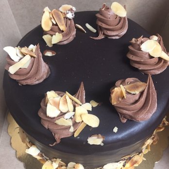 Leli's Bakery - 7 layer - Cafes Near Me - Astoria, New York