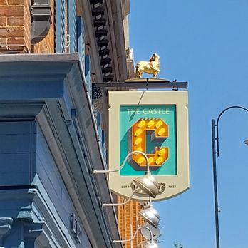 The Castle - Sign (which isn't the original sadly) - Pubs Near Me - London, XGL The Castle - Sign (which isn't the original sadly) - Pubs Near Me - London, XGL