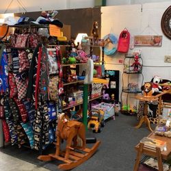 Pillows, rocking chair, bag booth.