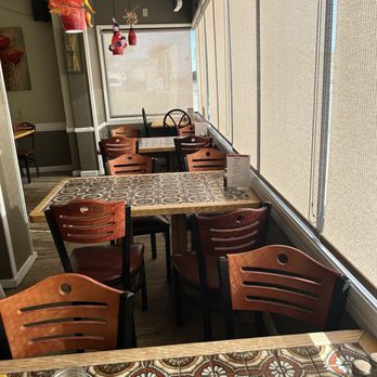 The Grill - American Near Me - Lone Pine, California