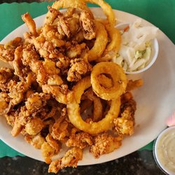 Tommy Doyle's Pub & Grill - WENT BACK AGAIN whole clams excellent plate and price!