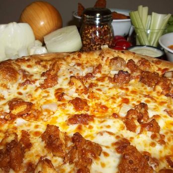 Paulanjo's Pizza - Chicken wing pizza with onions - Pizza Near Me - Pulaski, New York Paulanjo's Pizza - Chicken wing pizza with onions - Pizza Near Me - Pulaski, New York