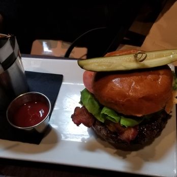 Hootch and Banter - The burger - New American Near Me - Frederick, Maryland