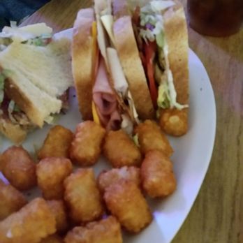 Bucknum's - The club - Bars Near Me - Heppner, Oregon