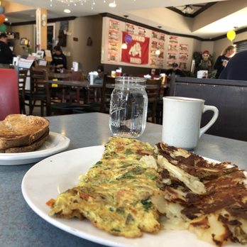 Four Corners' Diner - Veggie Omelette. - New American Near Me - Romeo, Michigan