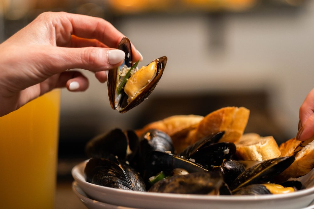 THE RAILPENNY TAVERN Updated October 2024 99 Photos & 190 Reviews