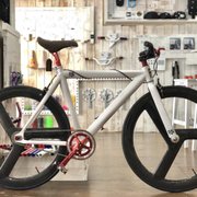 ライダーズカフェ 自転車 riderzcafe_harajyuku ライダーズカフェ原宿店 夜の原宿キャット