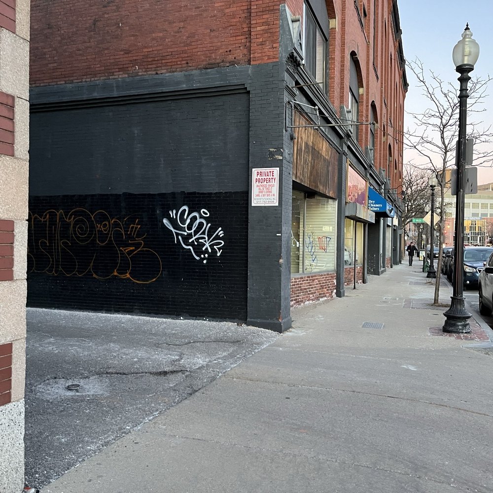 MDM Noodles - Small alleyway to parking - Chinese Near Me - Brighton, Massachusetts