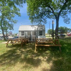 Hazel Kitchen - Outdoor area
