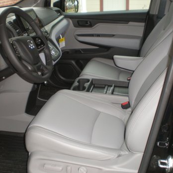 HOT Express - Airport Shuttles Near Me HOT Express - Airport Shuttles Near Me