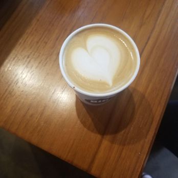 Big Shoulders Coffee - Vanilla Latte - Coffee Roasteries Near Me - Chicago, Illinois Big Shoulders Coffee - Vanilla Latte - Coffee Roasteries Near Me - Chicago, Illinois