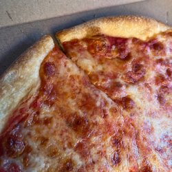 Ferraro's South - Large Pizza