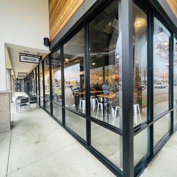 MOD Pizza - Pizza Near Me - Pearland, Texas