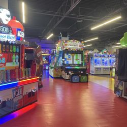Family Fun Center - So many fun machines!