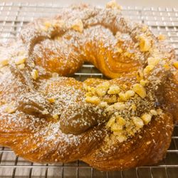 Zorro's Pizza - PISTACHIO PASTRY