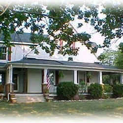 Tobacco Farm Camp - Lamplight Inn. a country bed and breakfast nestled on a 5 acre site surrounded by woods and fields.