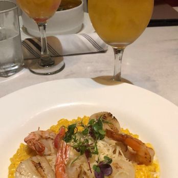 CVI.CHE 105 - Risotto con mariscos and passion fruit sangria - Peruvian Near Me - Miami, Florida
