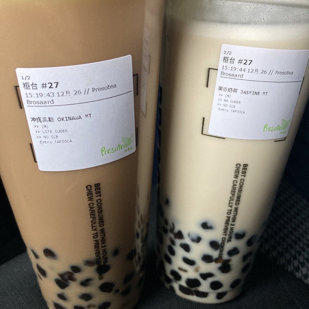 Presotea - Okinawa milk tea with black tapioca and jasmine milk tea with black tapioca - Bubble Tea Near Me - Brossard, Quebec Presotea - Okinawa milk tea with black tapioca and jasmine milk tea with black tapioca - Bubble Tea Near Me - Brossard, Quebec