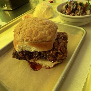Rubato - Chili Chicken Bolo - Hong Kong Style Cafe Near Me - Quincy, Massachusetts