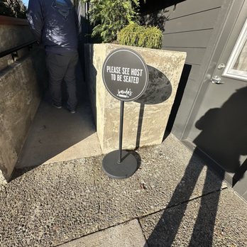 Wanda's Cafe + Bakery - Bakeries Near Me - Nehalem, Oregon