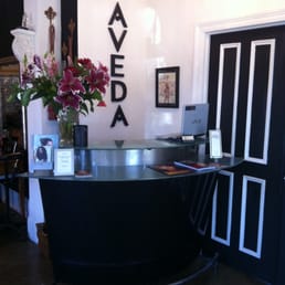 Front desk -- We always welcome you with a smile Front desk -- We always welcome you with a smile