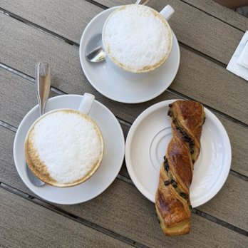 Le Cafe Du Sud - Cappuccino - Bakeries Near Me - Las Vegas, Nevada