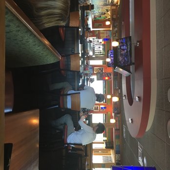 Applebee's Grill + Bar - American Near Me - Roseburg, Oregon