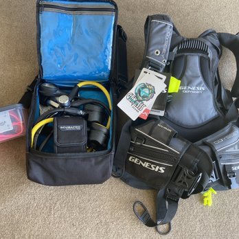 3rd Reef Divers - New BC, octo reg with bag, and mask - Scuba Diving Near Me - Henderson, Nevada 3rd Reef Divers - New BC, octo reg with bag, and mask - Scuba Diving Near Me - Henderson, Nevada