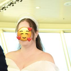 Beautiful You By Kate - This is the best closeup on the wedding day that I could find. Kate's SMP work drastically reduced the appearance of thinning up front!