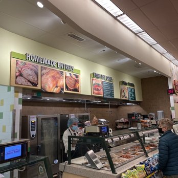 Market Basket - Staff hard at work in the prepared foods department - Grocery Near Me - Epping, New Hampshire