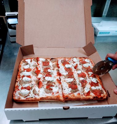 Uptown Pizza by null