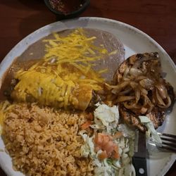 El Caporal - Chimichanga with grilled chicken