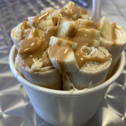 The Spot 4 Degrees - Rolled vanilla ice cream with peanut butter and bananas