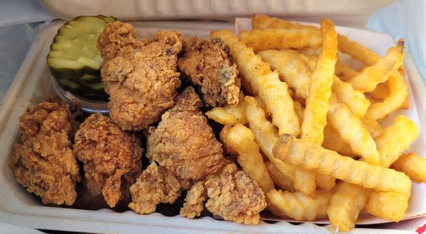 Dave's Hot Chicken by null