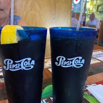 Faull Inn - Huge Drink!! - Pizza Near Me - Englewood, Florida Faull Inn - Huge Drink!! - Pizza Near Me - Englewood, Florida